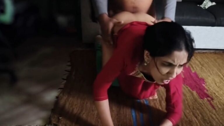 सुन्दर पंजाब पड़ोसी भाभी को चोदा